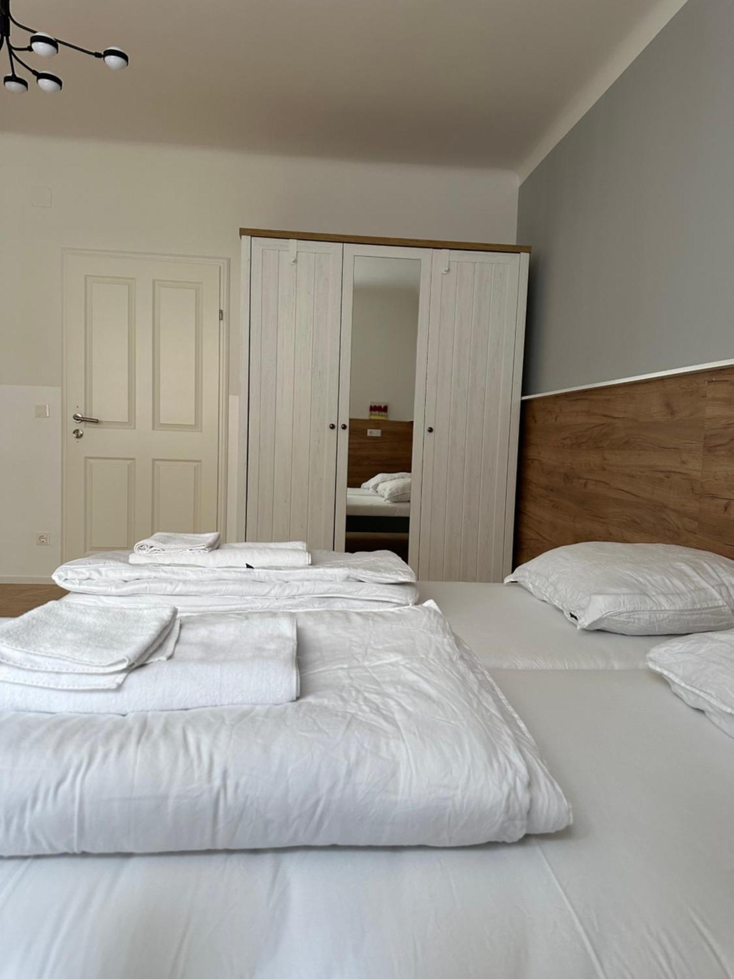 Lion'S Rooms N Apartments Wien Ngoại thất bức ảnh
